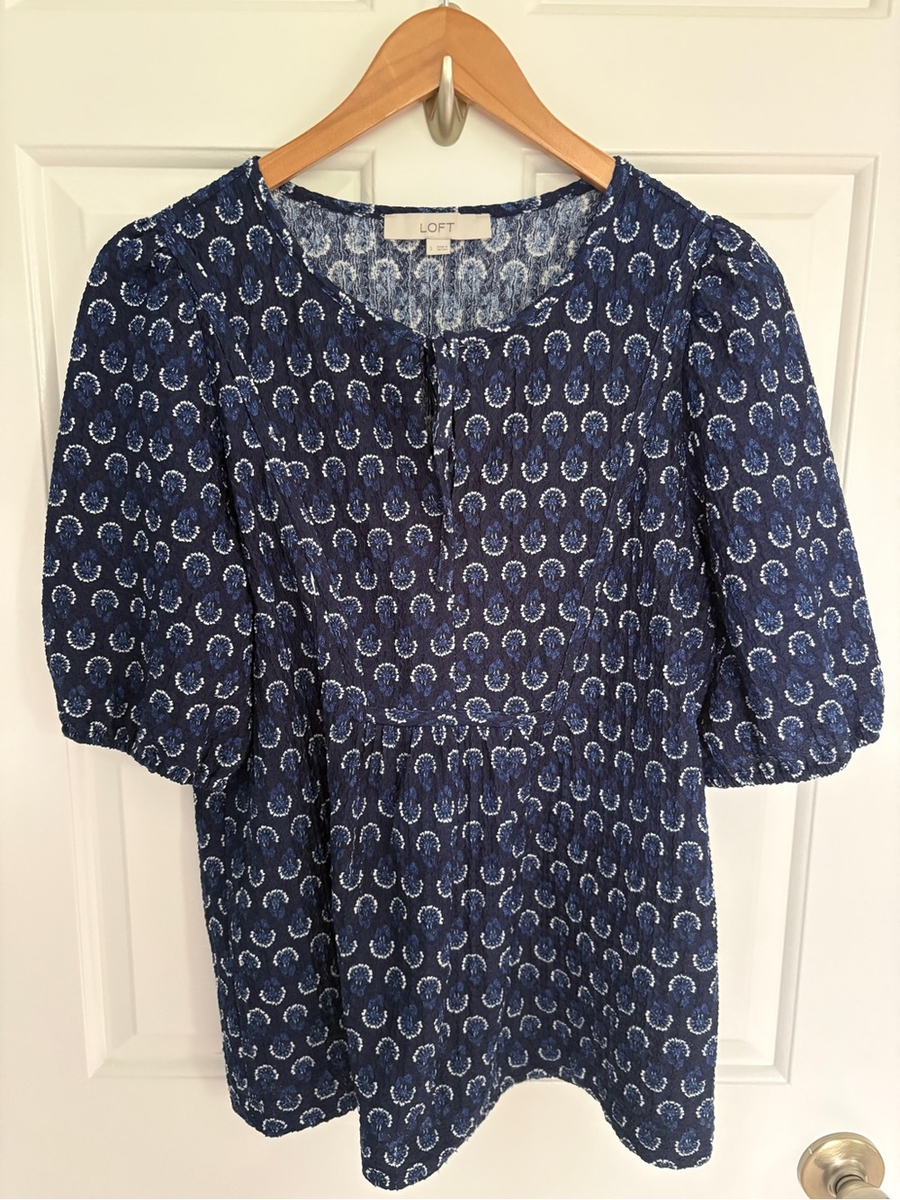 LOFT Small Navy Blue Patterned Women’s Peasant Top